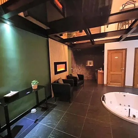 Wellness A - Avec Jacuzzi Pour 2 Personnes