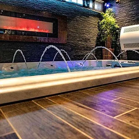 Hotel Wellness A - Avec Jacuzzi Pour 2 Personnes *