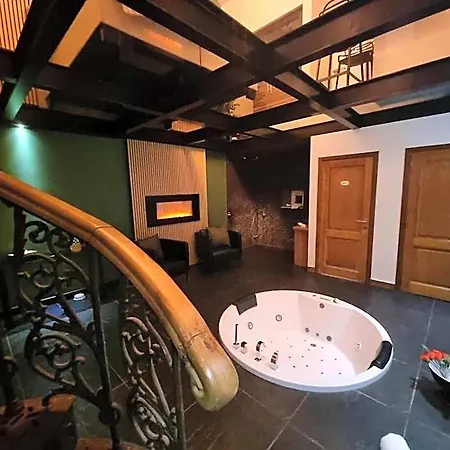 Wellness A - Avec Jacuzzi Pour 2 Personnes