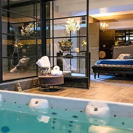Wellness A - Avec Jacuzzi Pour 2 Personnes
