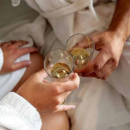Wellness A - Avec Jacuzzi Pour 2 Personnes