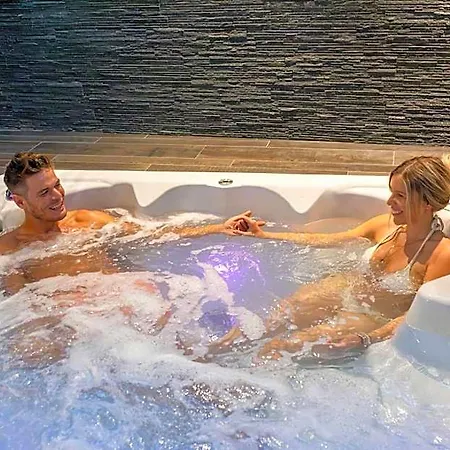 Wellness A - Avec Jacuzzi Pour 2 Personnes Hotel *